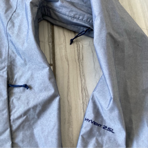 NWOT The North Face HyVent 2.5L weatherproof jacket. - Picture 3 of 9